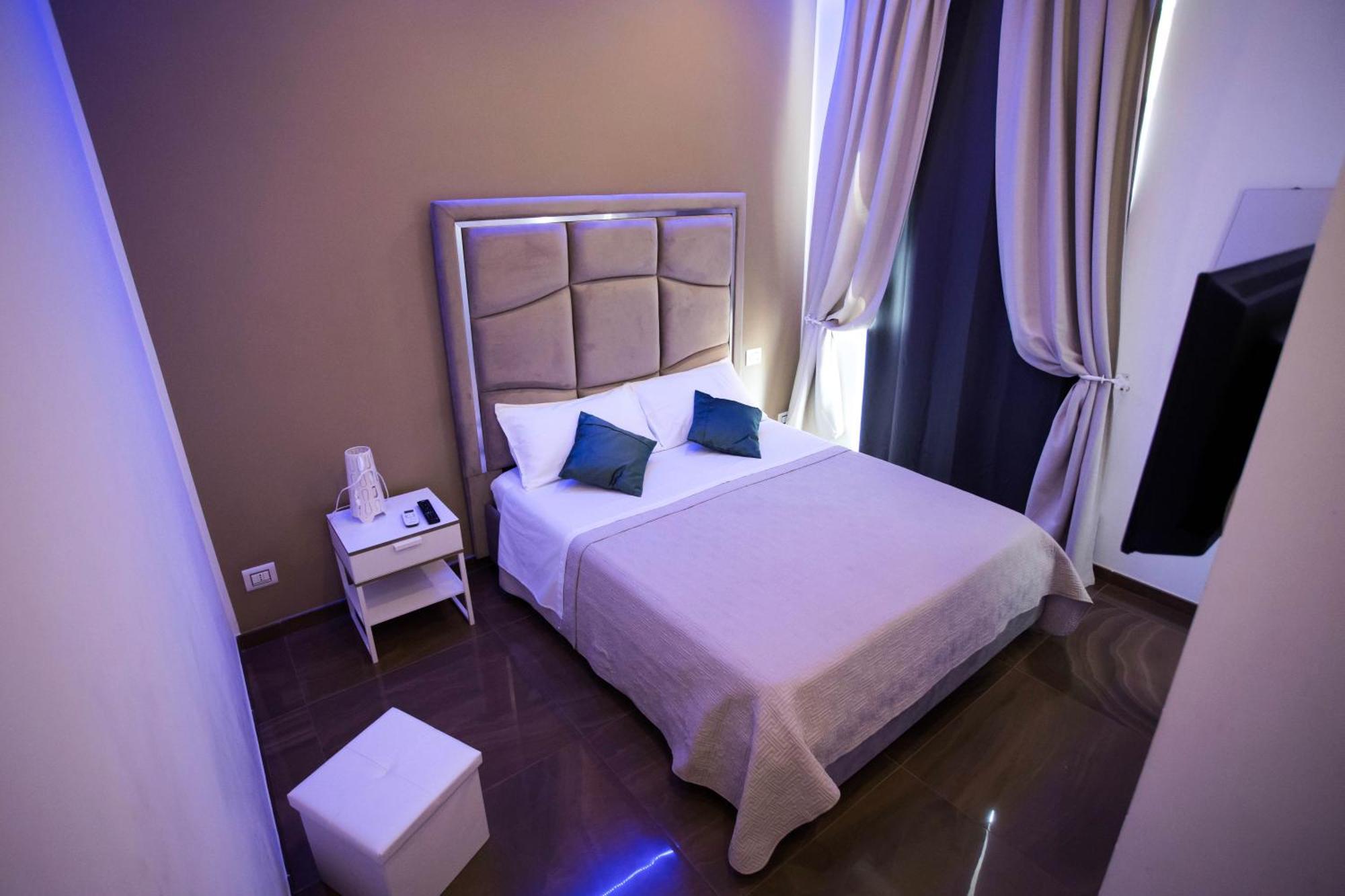Palazzo 15 Napoli Bed & Breakfast Luaran gambar
